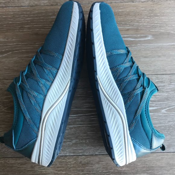 EASY SPIRIT Harper 2 Turquoise Slip on Sneaker NEW - Picture 1 of 4